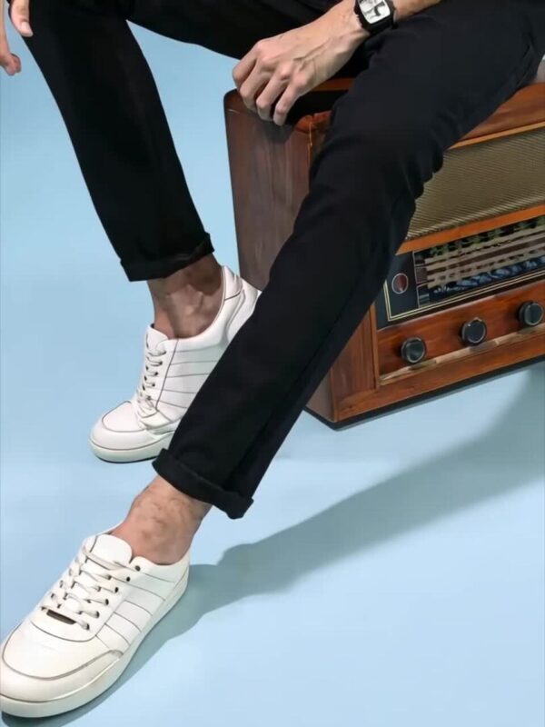 Men Black Slim Fit Mid-Rise Clean Look Stretchable Jeans - Image 7